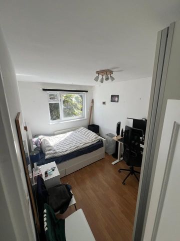 Room in a Shared House, Forsyth Gardens, SE17 - Photo 4