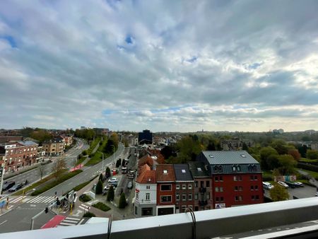 APPARTEMENT AAN STADSRAND MET PANORAMISCH ZICHT - Photo 3