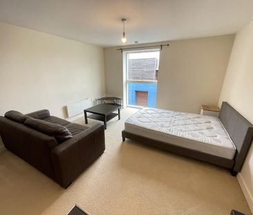 Studio to rent - Photo 6