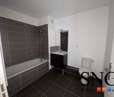 BEAU T4 AVEC LOGGIA ET DEUX PARKINGS - Photo 4