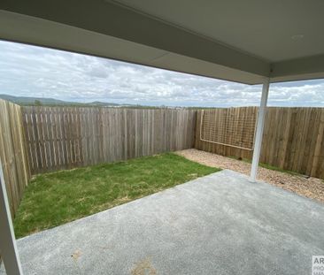 2/75 Neumann Drive, Yarrabilba, QLD, 4207 - Photo 5