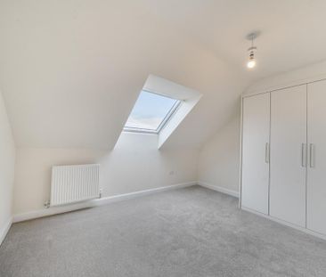 4 bedroom townhouse to rent - Photo 2