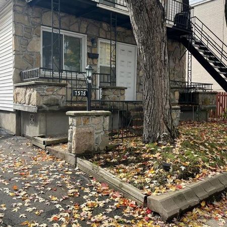 Logement 5 et demi + stationnement à louer - Photo 3