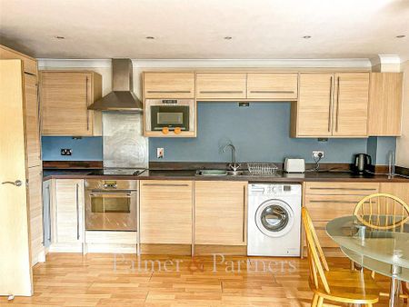 2 bedroom apartment to rent - Photo 4