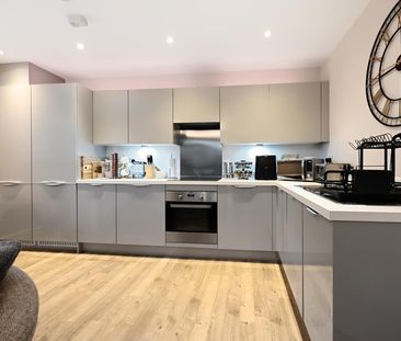 2 bedroom apartment to rent - Photo 2