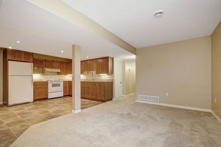 For Lease - 29 Savage Drive Unit# A, Stittsville - Munster - Richmond, Ontario - Photo 3