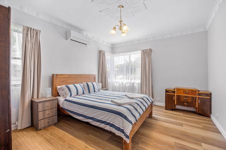 Recently Refurbished & Fully Furnished! - Photo 4