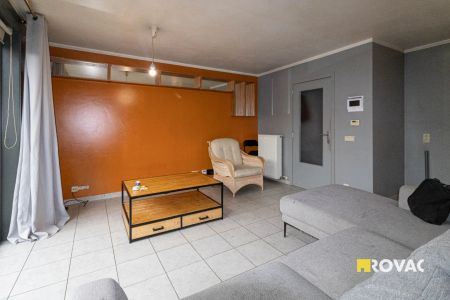 Centraal gelegen gelijkvloers appartement met terras! - Photo 4