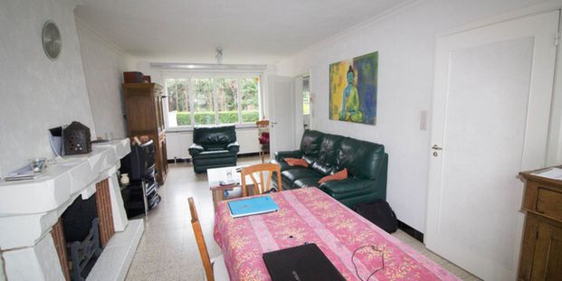 Bel-étage te huur in Châtelineau voor € 800 met 3 slaapkamers - Photo 1