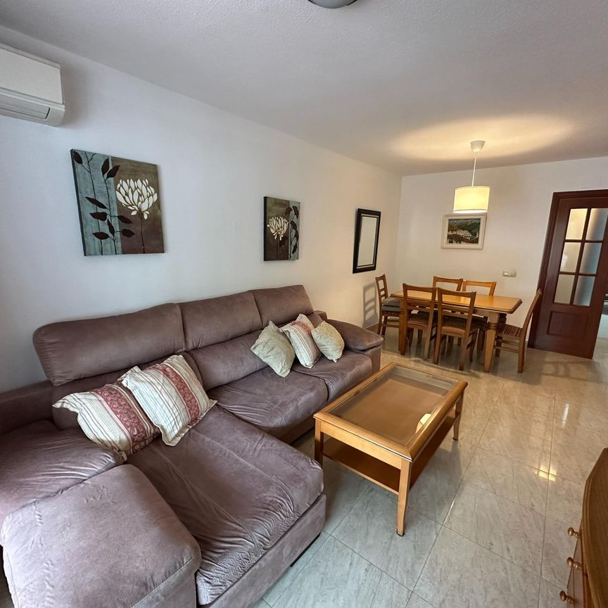 Apartamento planta baja en alquiler en Castillo de Sohail, Fuengirola - Photo 1