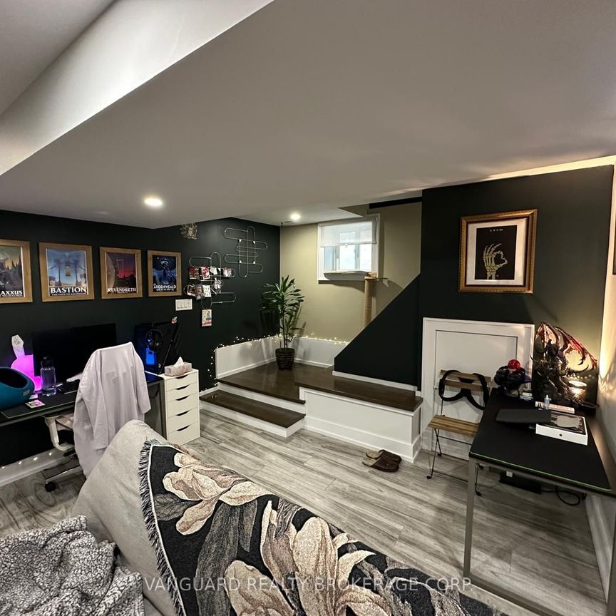 For Lease - 172 Northcliffe Boulevard Unit# Basement, Toronto, Ontario - Photo 1