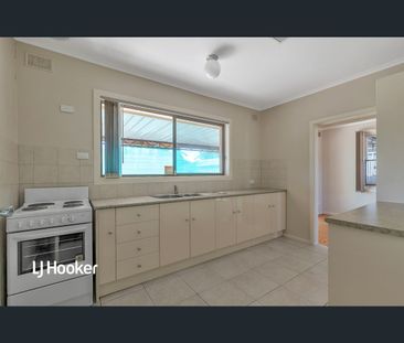 13 Broster Crescent, Davoren Park, SA 5113 - Photo 4