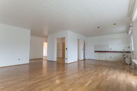Gemütliche ca. 81m² große 3-Zimmer-Wohnung mit ca. 12 m² großem Balkon und Garage in Hagen-Boloh - Photo 2