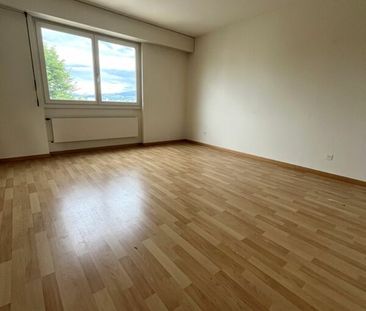 Schöne 3 Zimmer Wohnung in Bahnhofsnähe, mit moderner Küche und Balkon - Photo 5