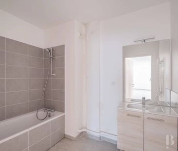 Rental Apartment Bordeaux Saint-Jean - Photo 4