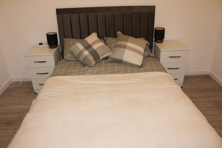 2 Bed Terraced House, Swan Lane, CV2 - Photo 2