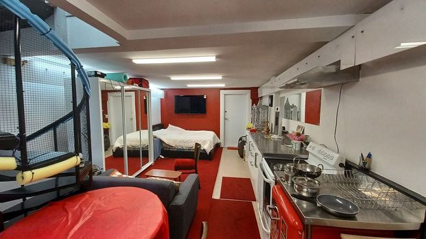 Prime City Living: Modern Apartment on Willis - Photo 1