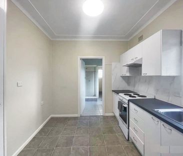 Good location, neat & tidy duplex - Photo 6