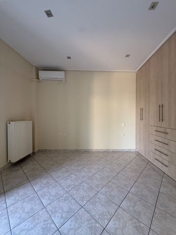 Μονοκατοικία για ενοικίαση Κέντρο (Γλυκά Νερά) - Φωτογραφία 2