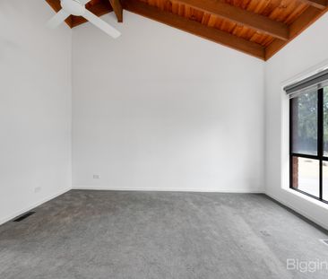 Two Bedroom Villa Unit in Charming Village Setting - Photo 2