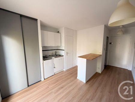 Location Appartement 1 pièce 25m² LONGEVILLE LES METZ 57050 - Photo 4