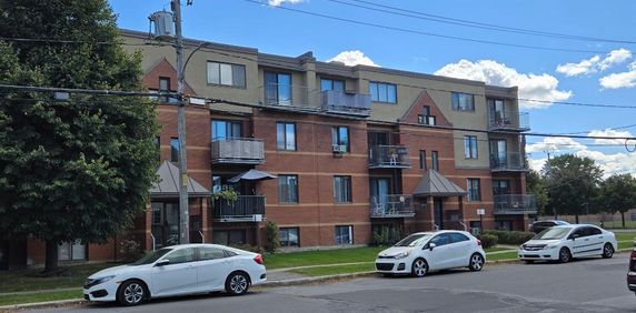 Logement de 4 1/2 à louer - Photo 2