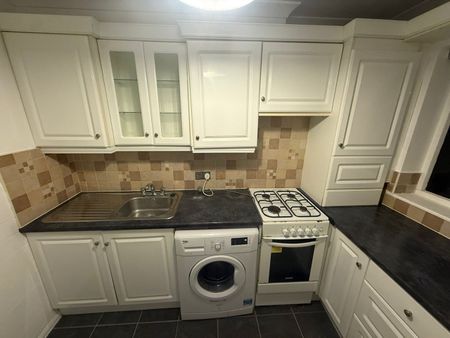 1 Bed Flat, Copwood Close, N12 - Photo 3
