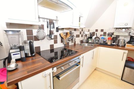 2 bedroom apartment to rent - Photo 4