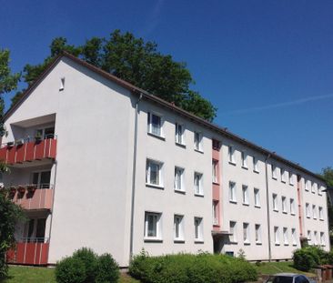 Komfortable 3-Zimmer-Wohnung mit Balkon und Keller - Foto 1