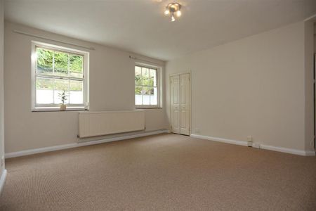 Studio to rent - Photo 3