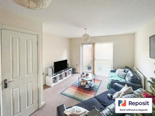 4 bedroom end of terrace house to rent - Photo 1