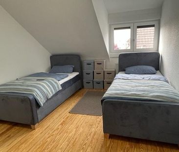 Sanierte und möblierte Dachgeschosswohnung zum Wohlfühlen! - Photo 5