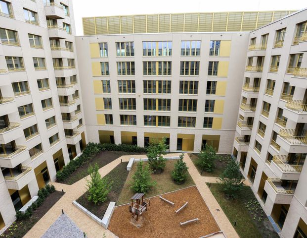 Wohnen im Herzen der Hauptstadt - mit Parkett, EBK, Smart living, Loggia & Balkon - Foto 1