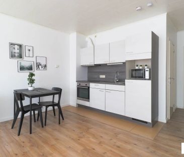 Instapklare bemeubelde Loft studio te huur nabij de Leie in Kortrijk! - Photo 3