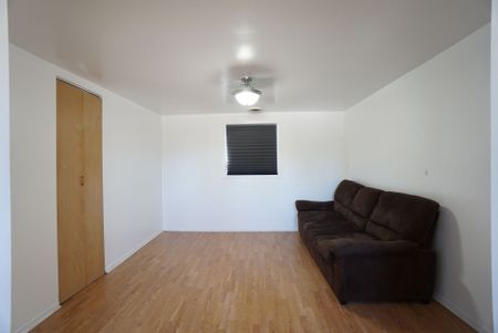 For Lease - 612 Russell Road Unit# Upper level, Clarence-Rockland, Ontario - Photo 2