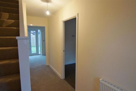 3 bedroom terraced house to rent - Photo 2