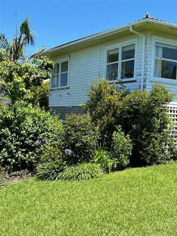 GLENDOWIE HOME + PRIVATE BEACH ACCESS - Photo 5