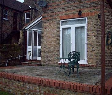 Gordon Road, Ealing, W5 - Photo 1