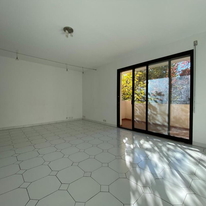 Location Appartement 4 pièces 94m² AVIGNON 84000 - Photo 1