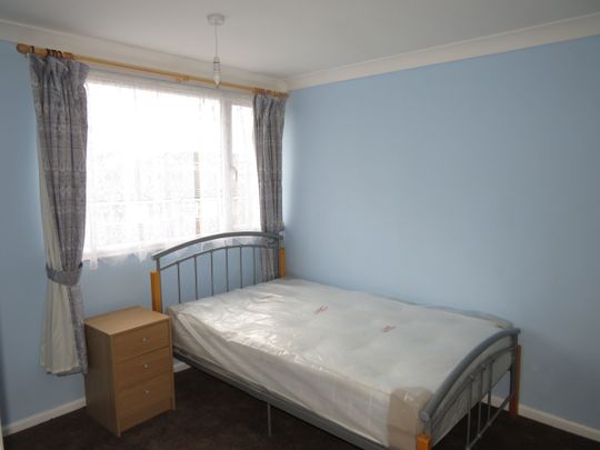 Bowood Crescent, Birmingham, B31 - Photo 1