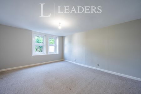 2 bedroom apartment to rent Clarendon Road, Southsea, PO5 - Photo 3