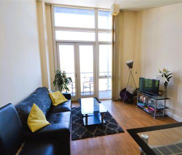 2 bedroom flat to rent - Photo 3