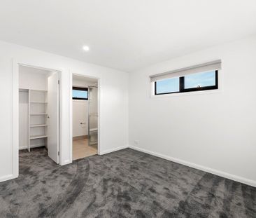 2/16 Arundel Street, Croydon - Photo 4