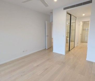 Unfurnished 2 BR Apartment West End - Photo 4