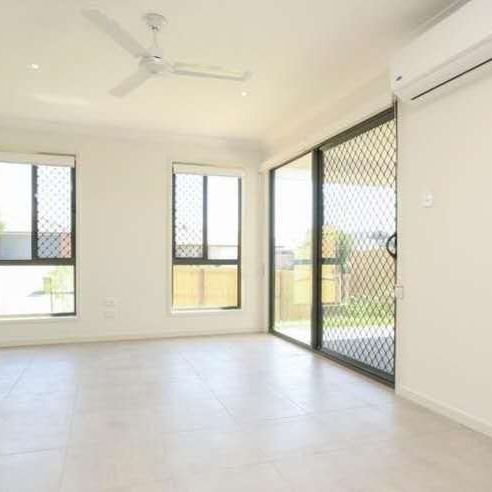 Modern 3-Bedroom House in Flinders View - Photo 1