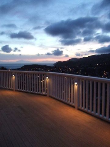 Sun, sky, views, clean, tidy, warm and dry! - Photo 5