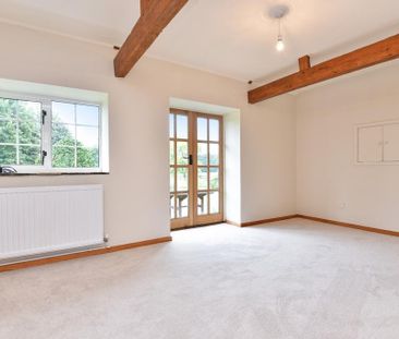 4 bedroom mill to rent - Photo 1