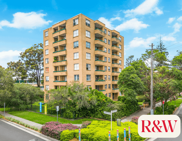 FRESHLY UPDATED UNIT 2 MINUTES TO STRATHFIELD STATION! - Photo 1