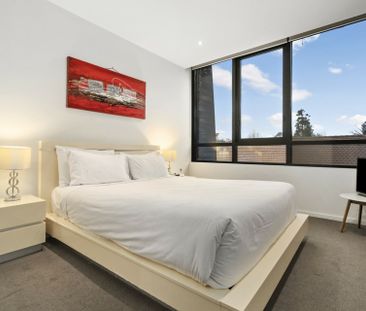 Discover luxury living redefined in this fully furnished oasis - Photo 3