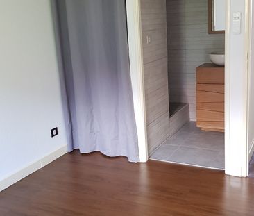 Location Appartement 4 pièces 75m² ST DENIS 97400 - Photo 5